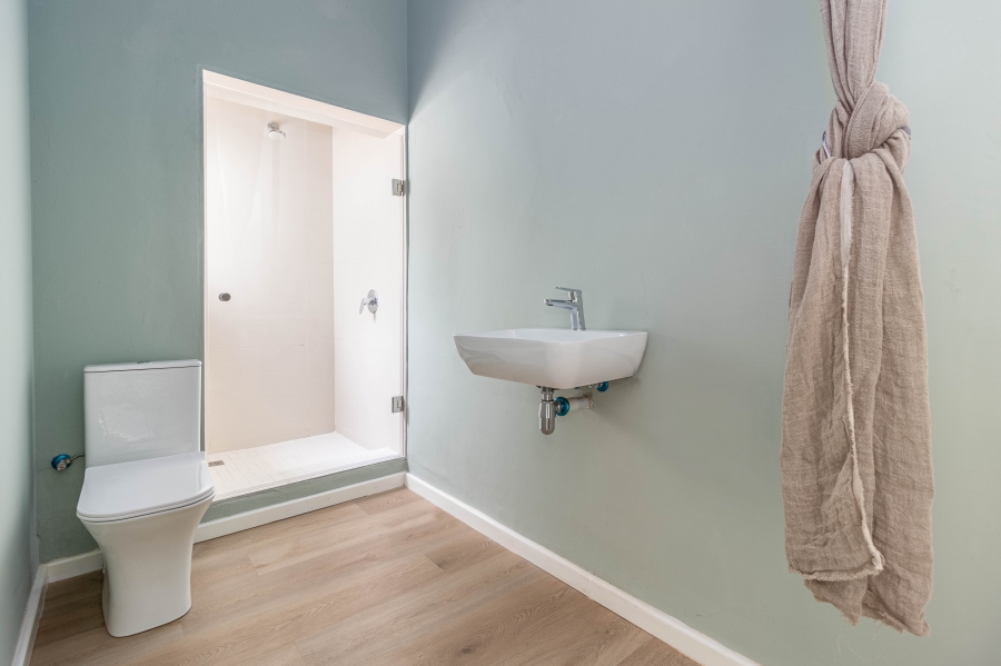 To Let 2 Bedroom Property for Rent in Sea Point Western Cape